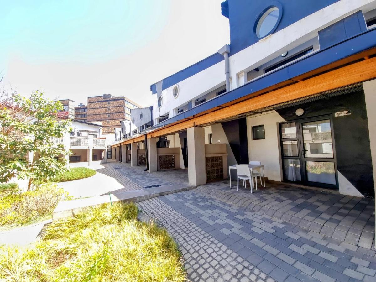 Kaleaba House In Vibey Maboneng Precint Apartamento Johannesburgo Exterior foto